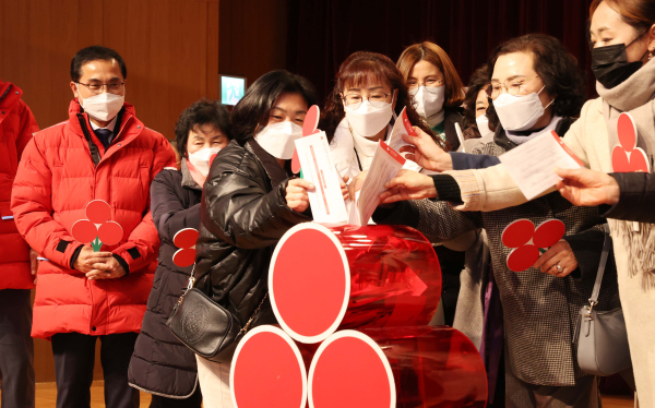 ‘희망2023 나눔캠페인 순회 모금 시작‘ 나눔 행사 모습