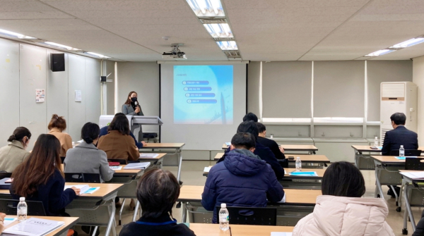 (주)대한산업안전본부와 함께  국공립어린이집, 다함께돌봄센터 등 소속 시설 22개소에 대해 지난 9월부터 11월까지 위험성 평가를 했고, 최종보고회를 통해 관련 결과를 공유했다.
