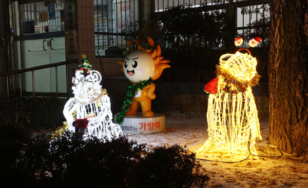 가양 봉이마을 상점거리 문주 및 조형물