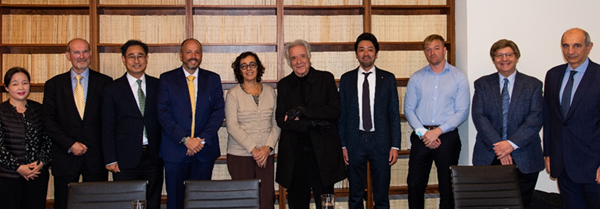 그림 2. 음악가 근긴장이상증 콘퍼런스 참석자들, KAIST 김대수 교수(왼쪽 세번째), 세계보건기구 드보라 캐스텔 박사(왼쪽 5번째)