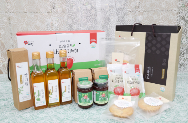 태안군농산물가공지원센터에서 생산한 가공식품들.