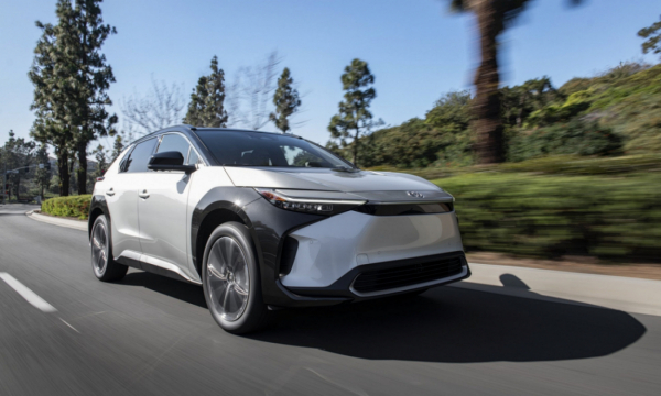 토요타 전기 SUV 모델 ‘bZ4X’