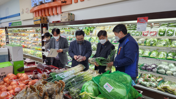 설 명절 식품안전 현장점검 모습
