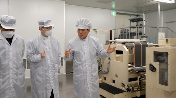 코캄 시설 내부를 방문한 백성현 논산시장