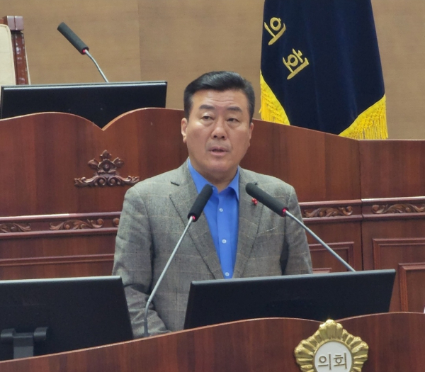 5분 발언을 하는 유영채 의원/박동혁 기자