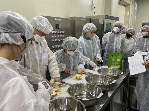 농산물 가공 창업교육 - 교육 실습 사진(지난해)