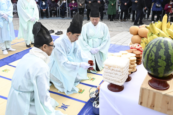 제10회 용신제를 용머리공원에서 개최