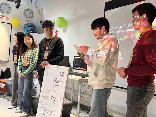 콜롬비아 하베리나대학(Javeriana) 보고타·칼리디자인팩토리와 함께 현지 기업과 글로벌 산학협력 프로젝트 진행 모습