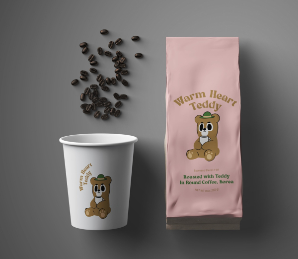 테디베어 캐릭터가 제품 디자인에 적용된 Teddy8story(테디 에잇 스토리) 커피 견본품. (사진=(주)트윈케이미디어 제공)
