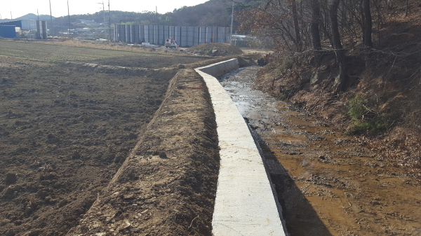 지난해 서부면 판교리 농업기반시설(석축)공사 현장