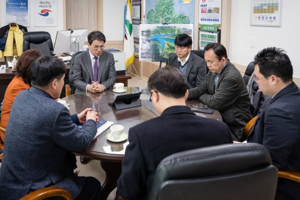 지난달 28일 한국중견기업연합회 임원진과 기업 유치 간담회개최 모습