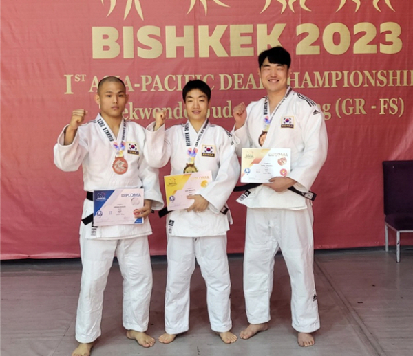 세종시 유도 선수들. (왼쪽부터)황현·정숙화·양정무 선수