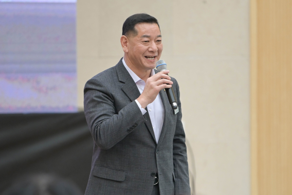 액션그룹 발대 및 명사 특강에서 최원철 시장 인사말 모습