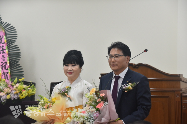 김용두 조합장, 오희성 여사