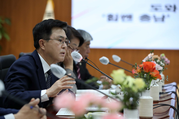 김태흠 충남지사는 “시·군의회가 제안하는 저액도 적극적으로 검토하고 함께 풀어나갈 것”이라고 약속했다
