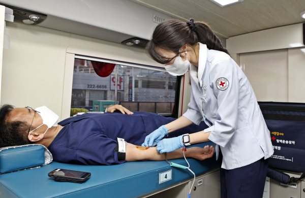 대전성모병원 교직원 헌혈 모습