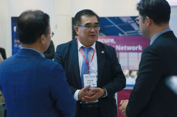 김기웅 서천군수 일산 킨텍스 방문 모습