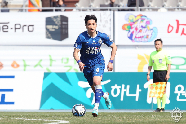 충남아산FC  경기 모습