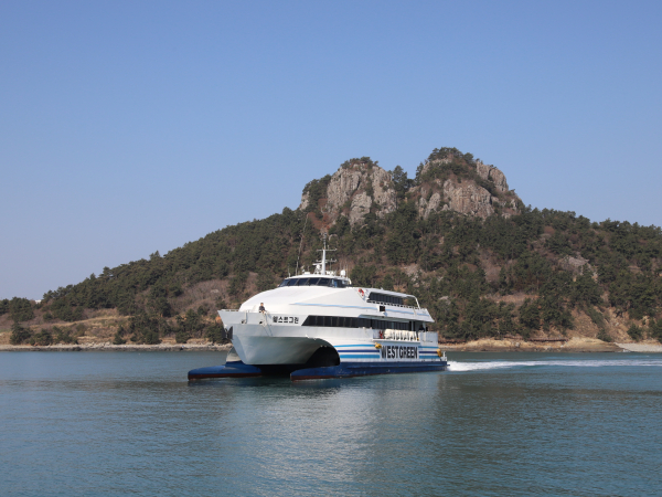 여수-손죽도 여객선. 일 1회 운행