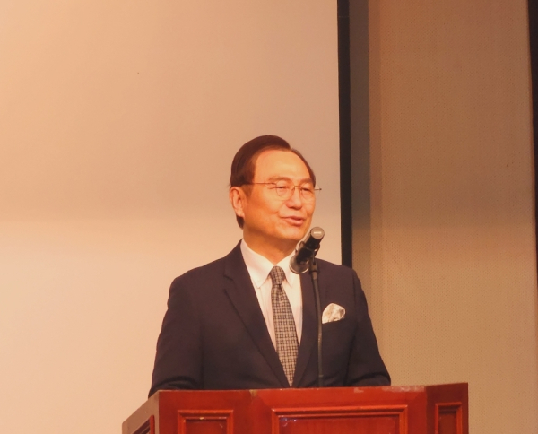 인사말을 하는 박상돈 시장/박동혁 기자