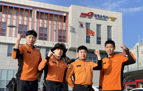 좌측부터 소방사 김성일, 박정훈, 유강현, 박종륭 대원