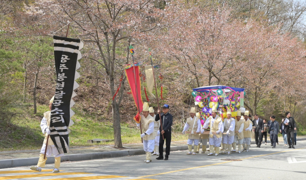 나래원 꽃상여 운구서비스 시연 모습