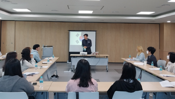 위(Wee)센터, 드림&Dream멘토링 위촉식 및 사전교육 진행 모습