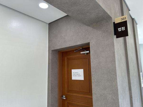 대전지법은 지난 17일 정명석 총재의 성범죄에 적극 가담한 혐의로 정조은 씨 등 6명에 대한 영장실질심사를 진행했다.