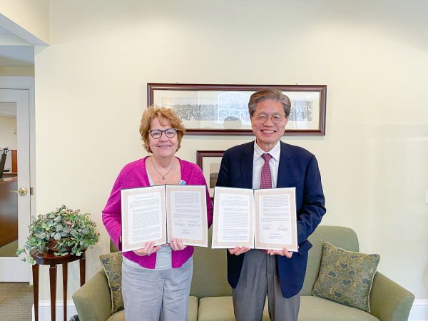 가이싱어헬스시스템 협약 사진