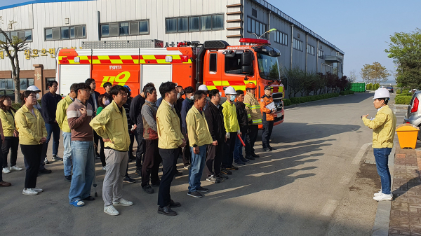 지난 19일 양대동 환경종합타운에서 열린 환경종합타운 합동소방훈련 모습
