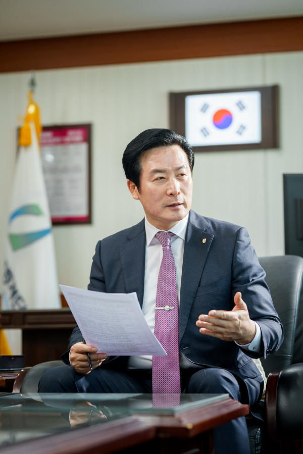 김두중 충남신용보증재단 이사장