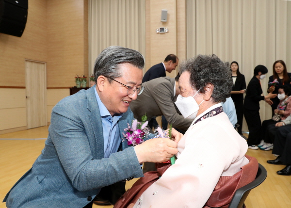 2023년 유성실버복지센터 어버이날 행사