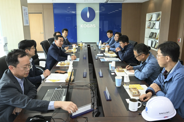 지난 10일 중촌동 한국가스공사 대전충청지역본부에서 열린 ‘중촌벤처밸리 조성’에 대해 상호협력 방안을 논의한 모습