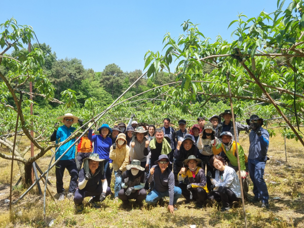농촌일손돕기 단체사진