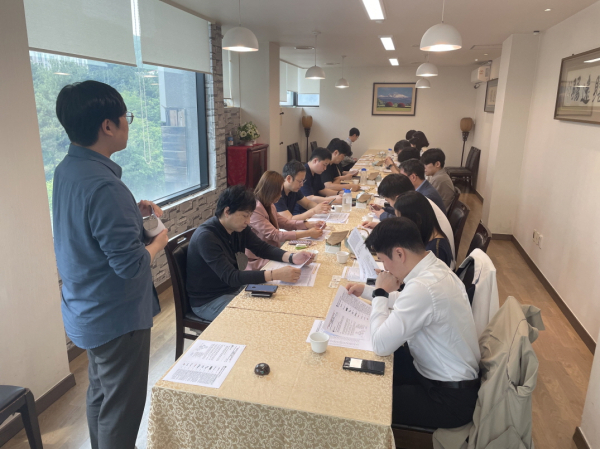 지난 12일 지역 투자협력 11개 기관과, 예비창업자와 초기창업기업 지원 및 투자 협력을 위한 간담회를 가졌다.