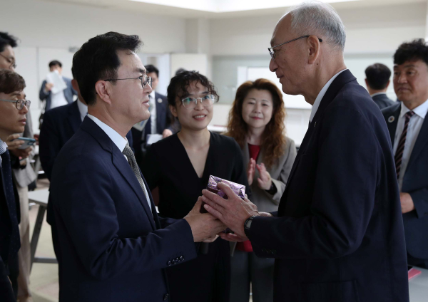 TSMC 설명회 (김태흠 충남도지사, 오바라 유조 구마모토현립 기술단기학교장)