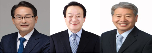 좌로부터 강준현 국회의원, 이강진 전 부시장,