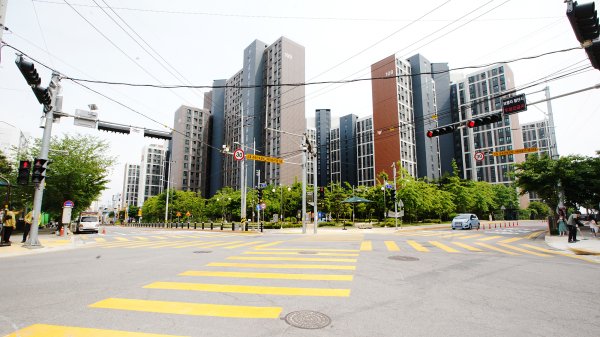 서남초등학교 대각선 횡단보도