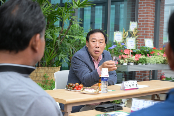 최민호 세종시장, 전의묘목협동조합간담회