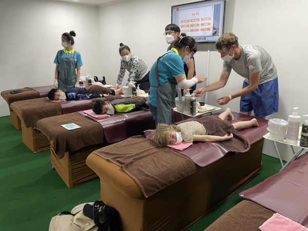 지난 2022보령해양머드박람회 아토피 머드 테라피 사진