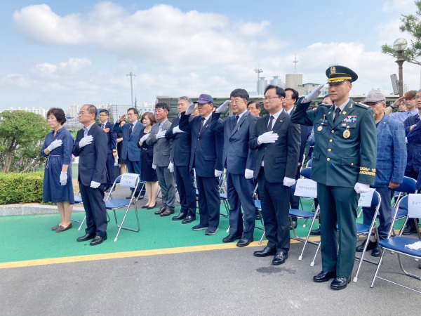故 오영안 장군 및 故 임재엽 상사 추모행사 참석
