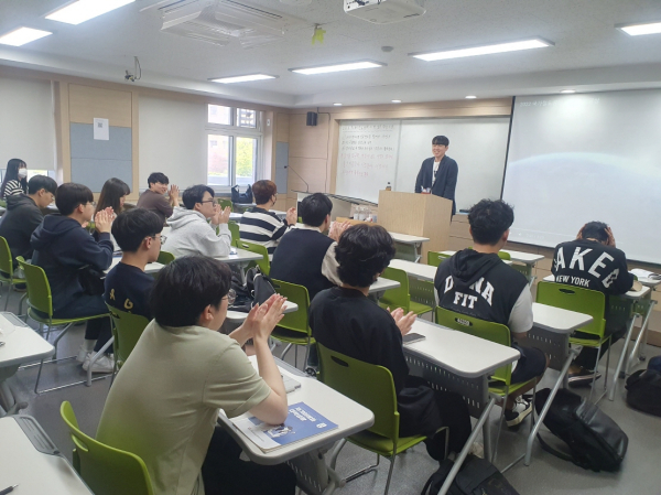 지난 6월 2일에 진행한 한밭대학교 건설환경공학과 취업선배와의 진로 멘토링 진행 모습