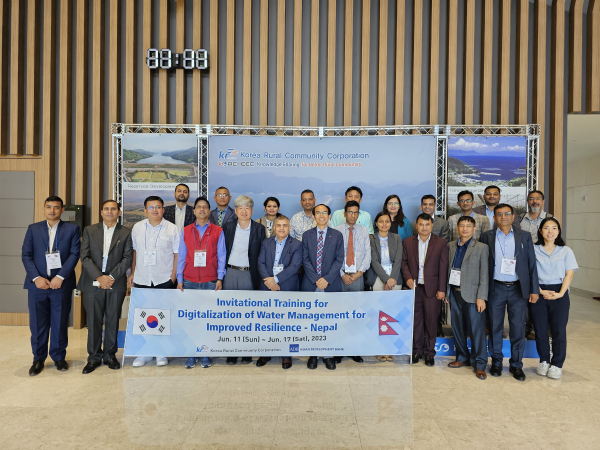 네팔,ADB 관계자 대상 네팔 수자원 정보화사업 역량강화 연수를 진행.(농어촌연구원 국제융합수리시험센터)