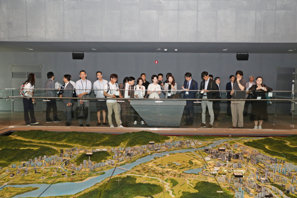 외신기자 초청 프레스투어 개최 모습