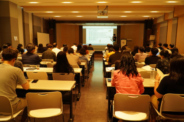 지난 28일 교내 국제교류관에서 교직원 역량강화를 위한 ‘산학연협력 활동 고도화를 위한 챗GPT 활용 교육’을 운영했다.