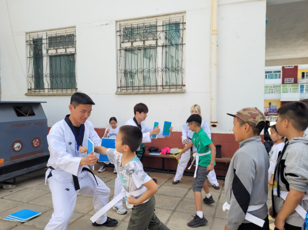 한남대 학생들 몽골에서 다양한 봉사활동(태권도 교육)