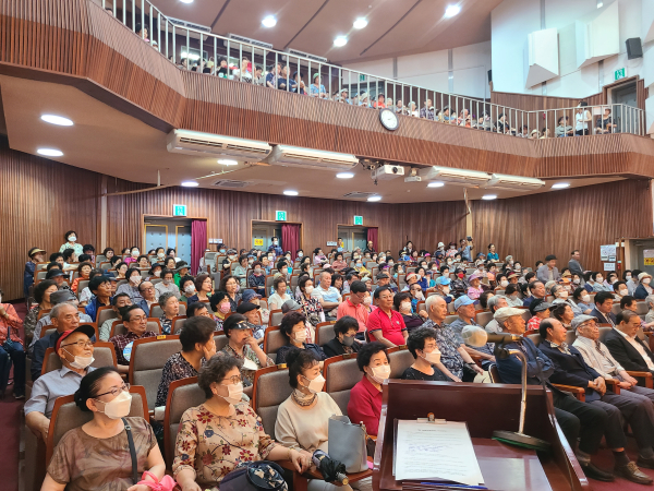 출향인사 박종윤 회장 초청 특별강연 모습