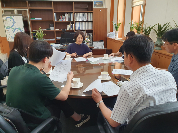 제8대 관장 김덕규 취임 100일 기자간담회 진행 모습