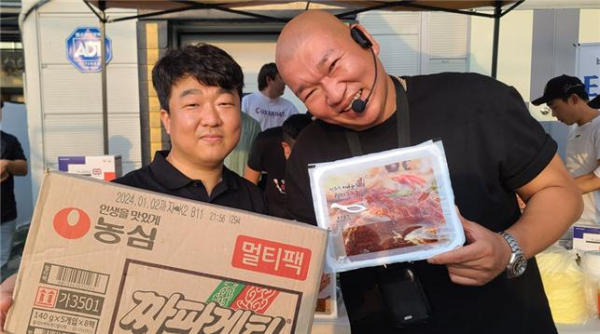 박덕규 대표, 배우 박효준