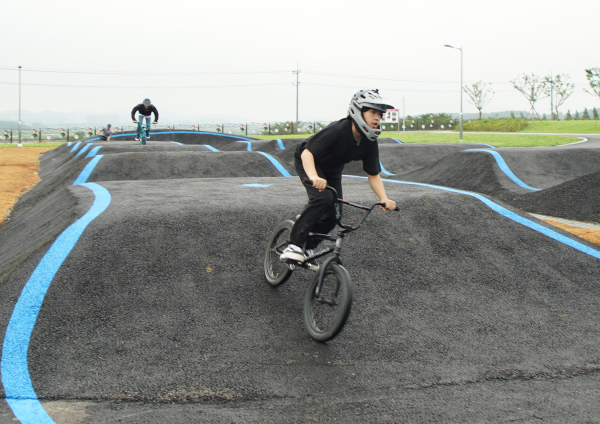 지난 15일 양대동 771번지 일원에서 열린 서산 스포츠테마파크 개장식 모습
